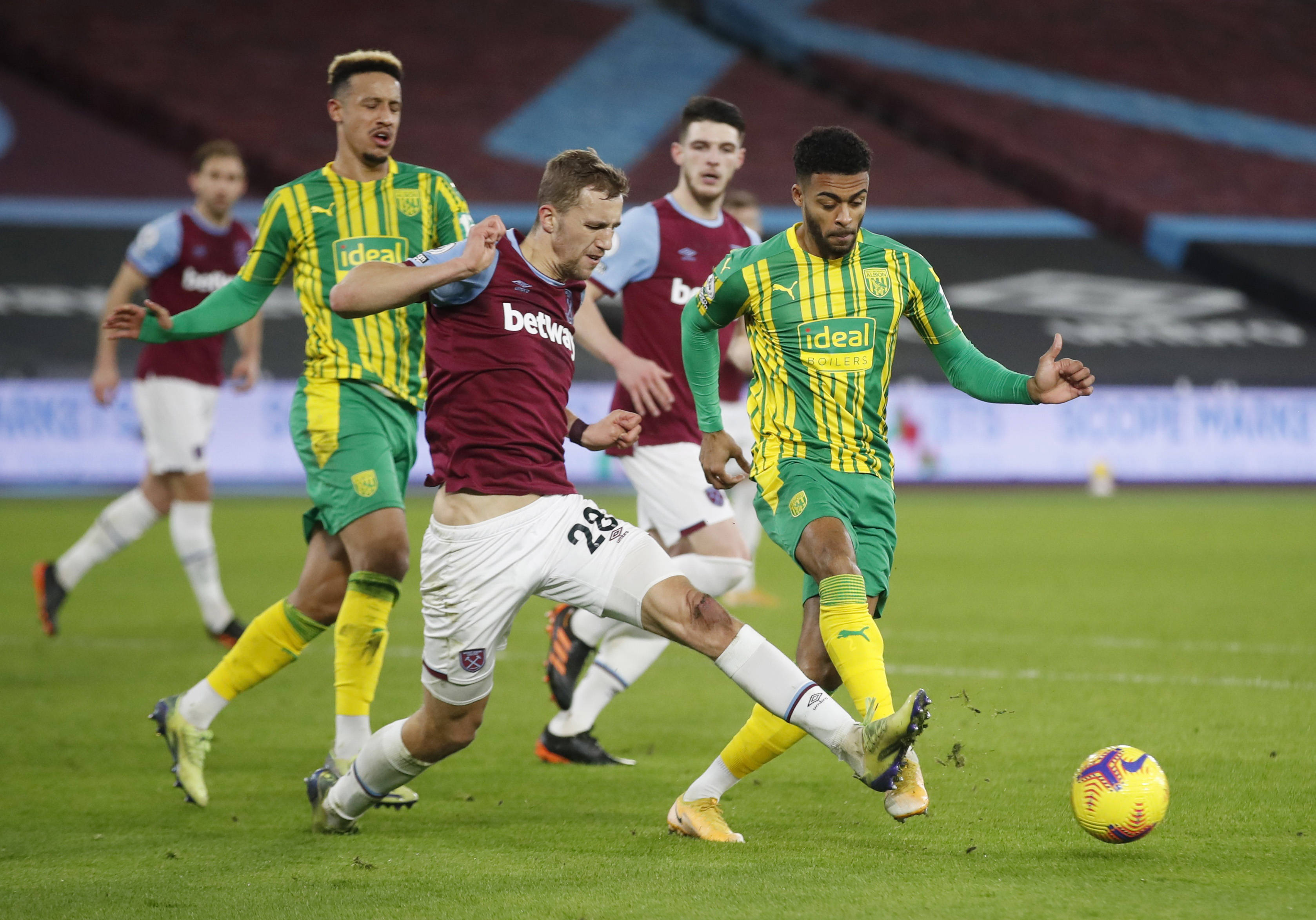 对手防守的 对手防守的