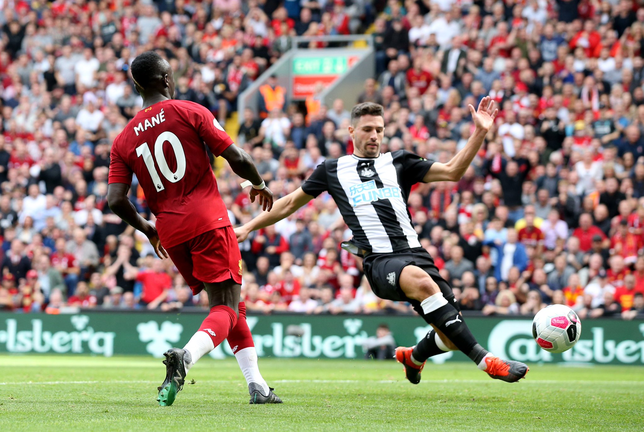 助C罗实现 助C罗实现